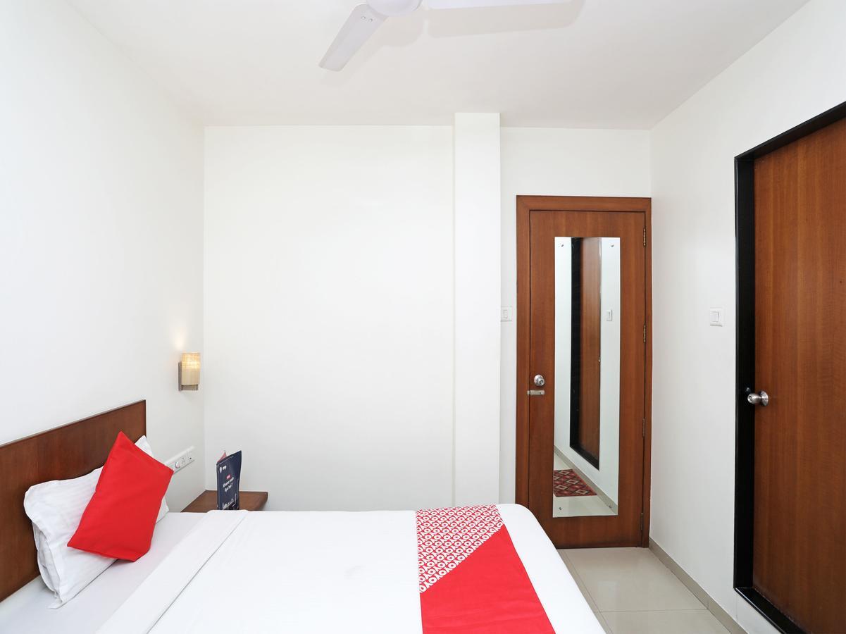 Oyo 1194 Hotel Gulmohr Pune Extérieur photo
