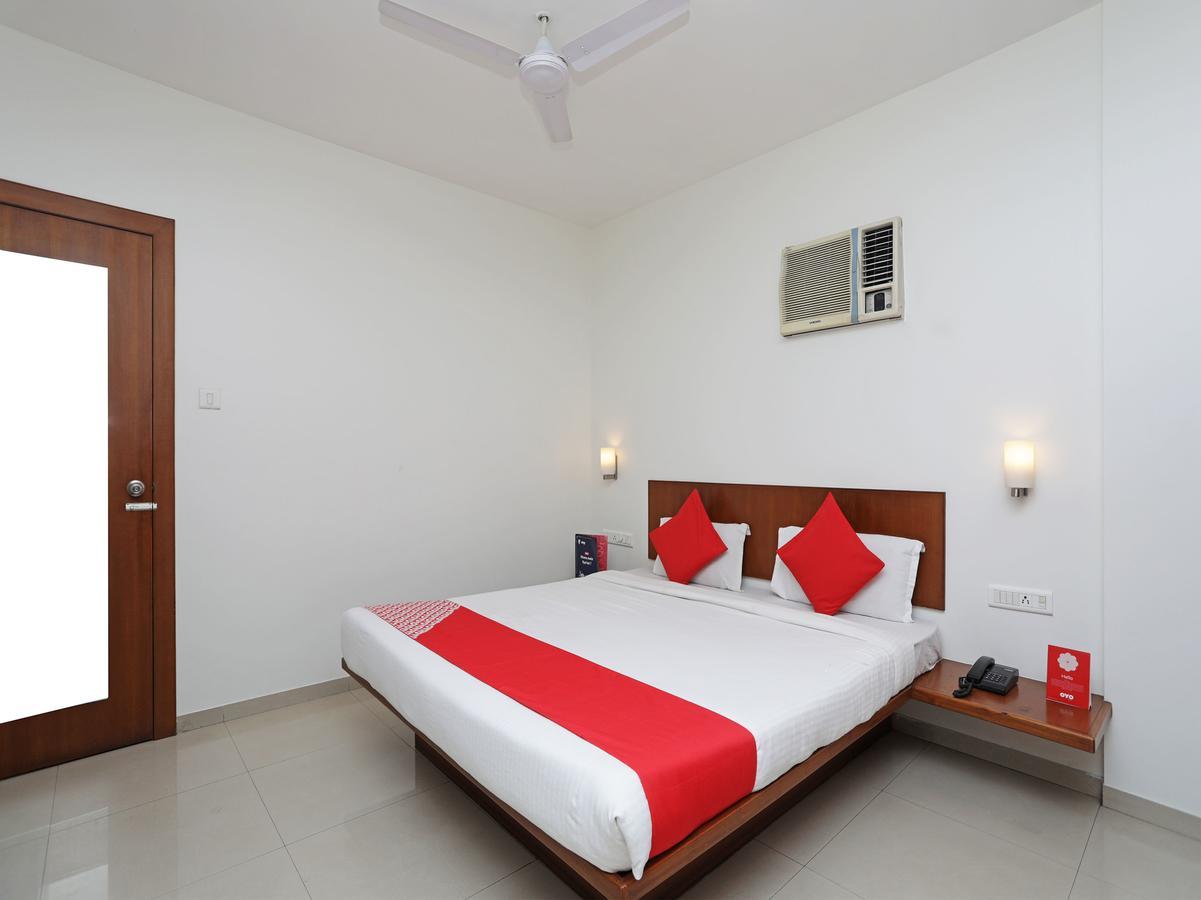 Oyo 1194 Hotel Gulmohr Pune Extérieur photo