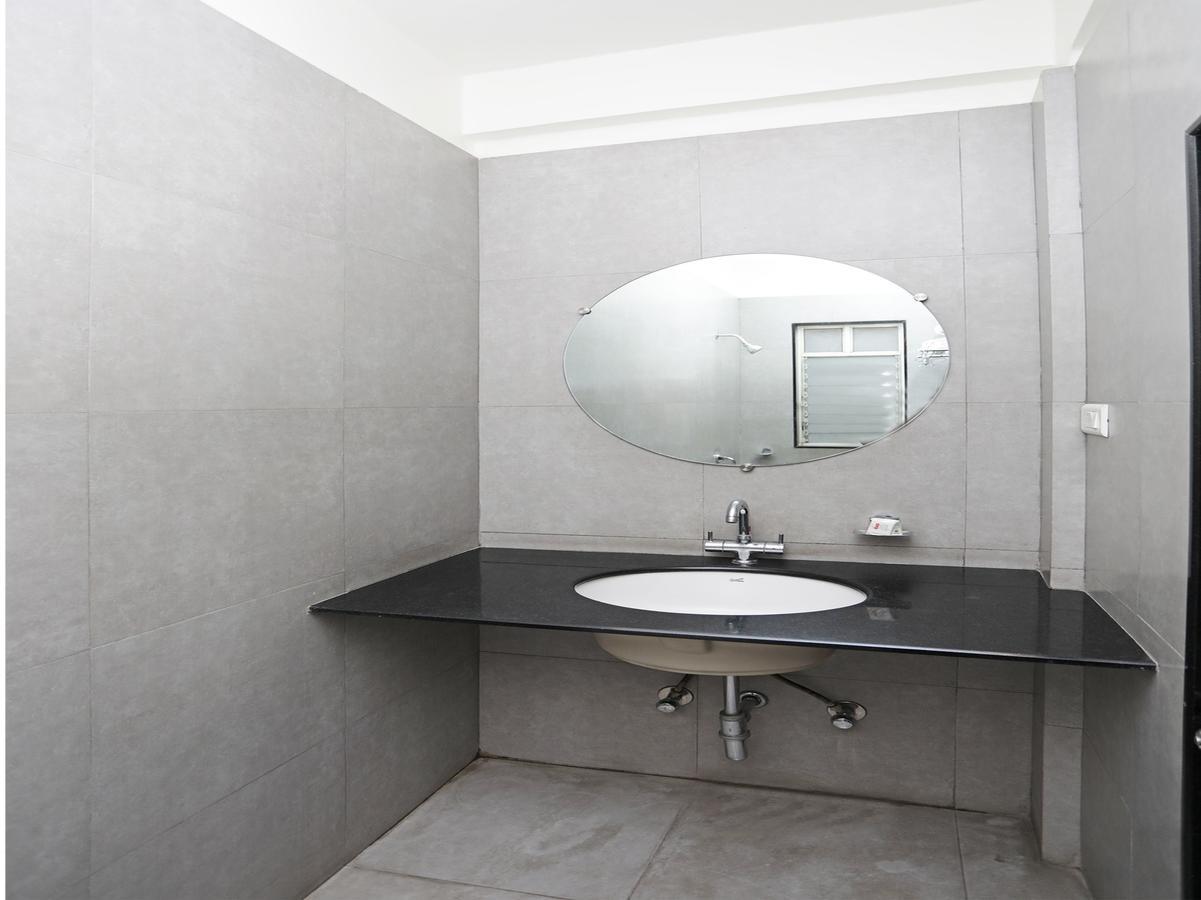Oyo 1194 Hotel Gulmohr Pune Extérieur photo