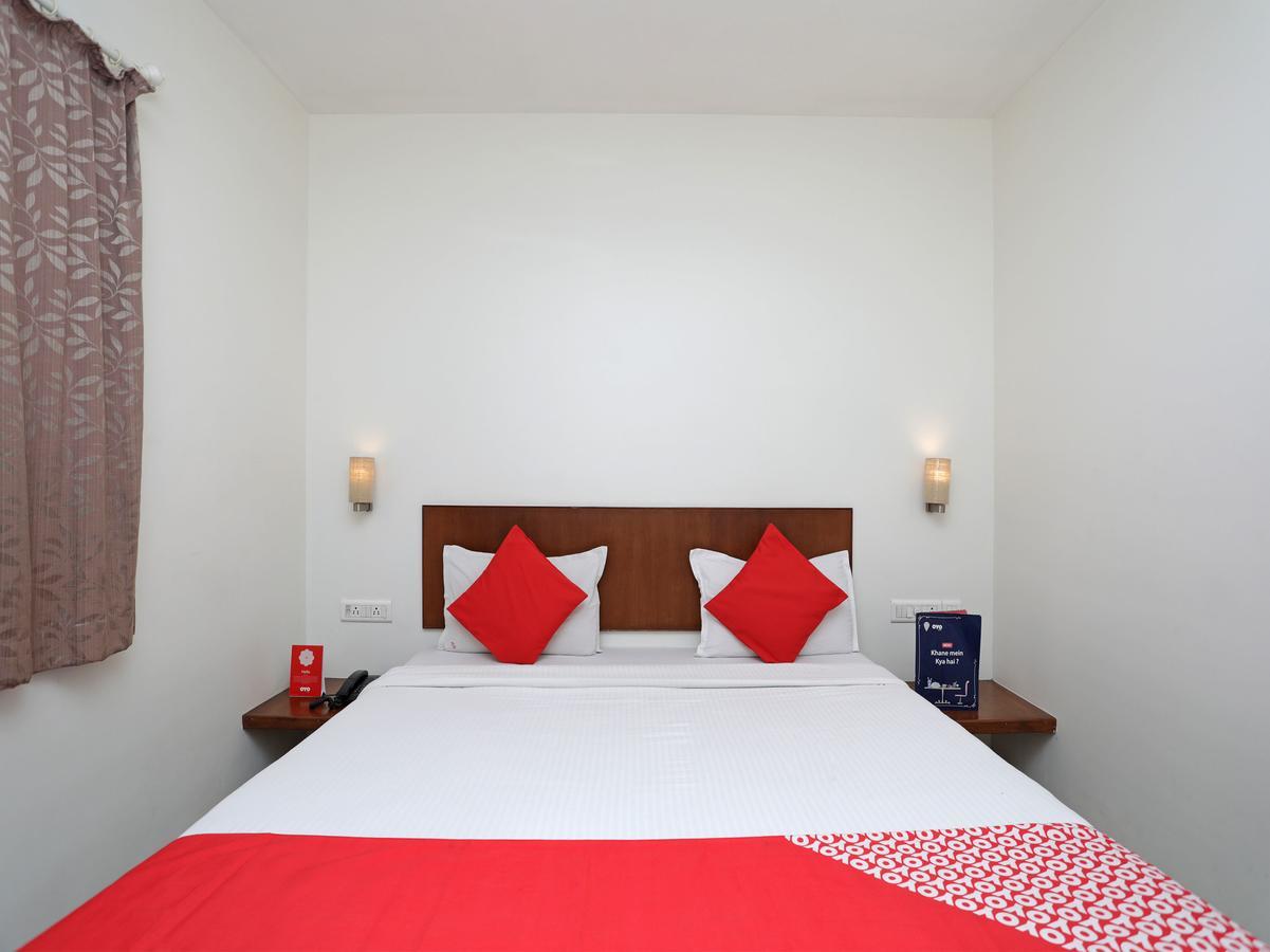 Oyo 1194 Hotel Gulmohr Pune Extérieur photo
