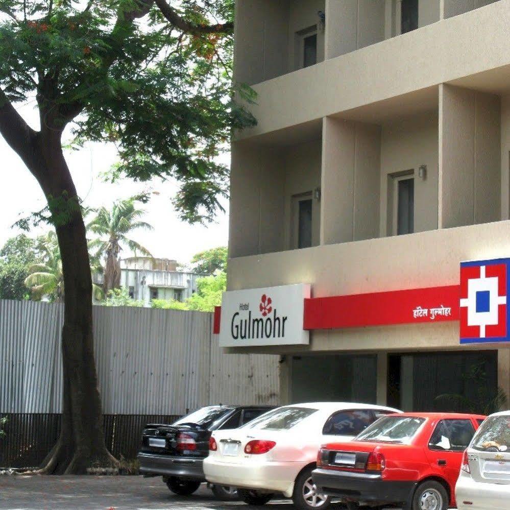 Oyo 1194 Hotel Gulmohr Pune Extérieur photo